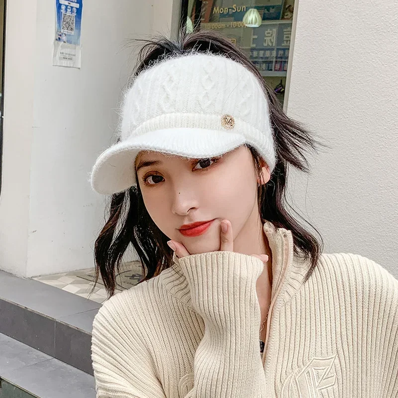 Gorro de invierno con cola de caballo para mujer, gorro holgado de punto cálido con visera, forro polar, accesorio para clima frío, estilo de moda al aire libre