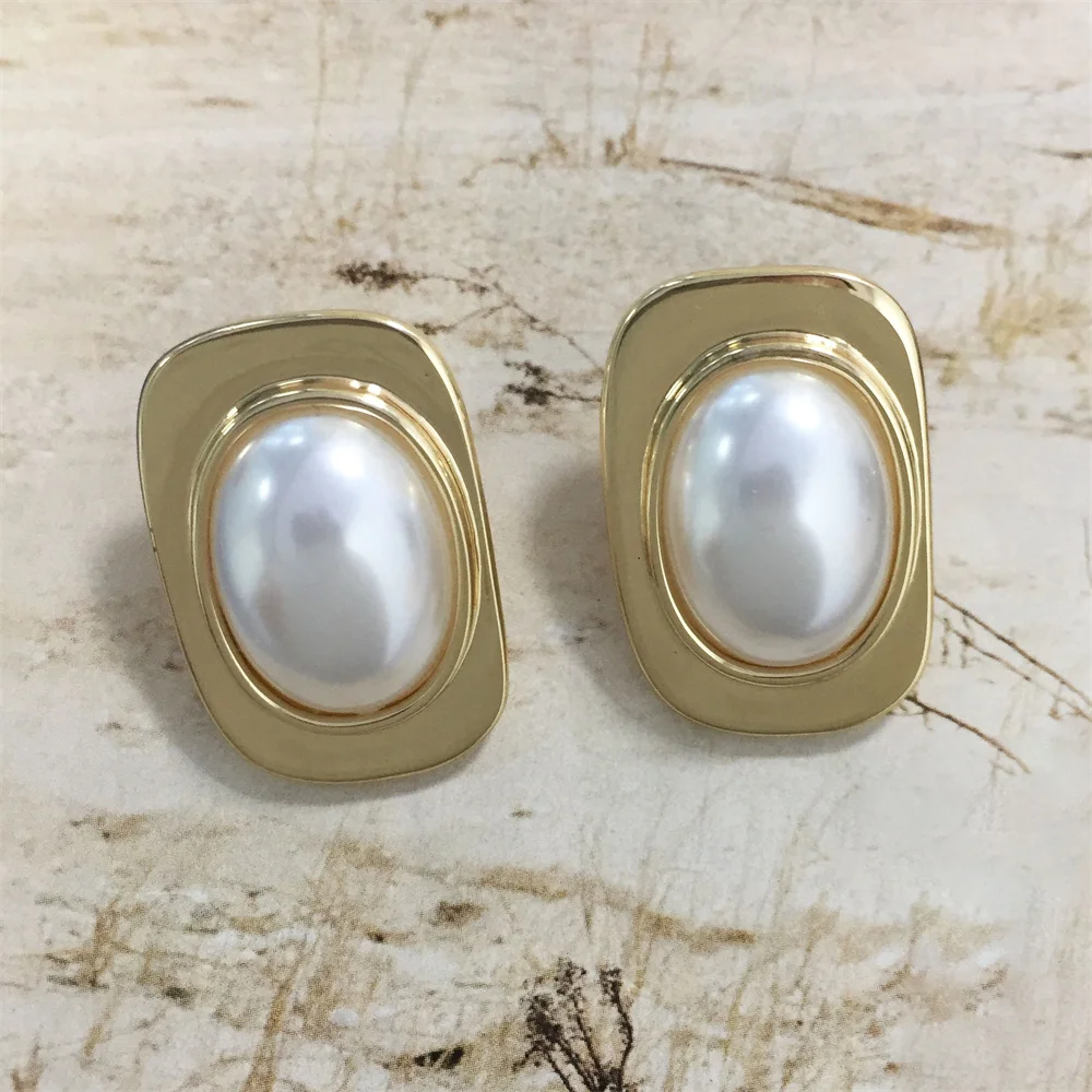 Gold Rectangular Pearl Stud Earrings for Women Minimalist Vintage Statement Fashion Jewelry Elegant Office Daily Accessory