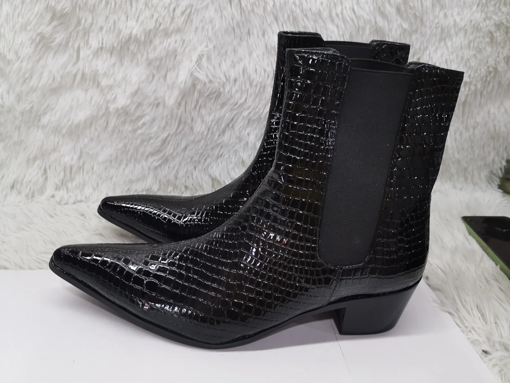 

Black Leather Snakeskin Men Ankle Boots with Heels Pointed Toe Men's Fashion Chelsea Boots Slip On Work Shoes High-Top Shoe Male
