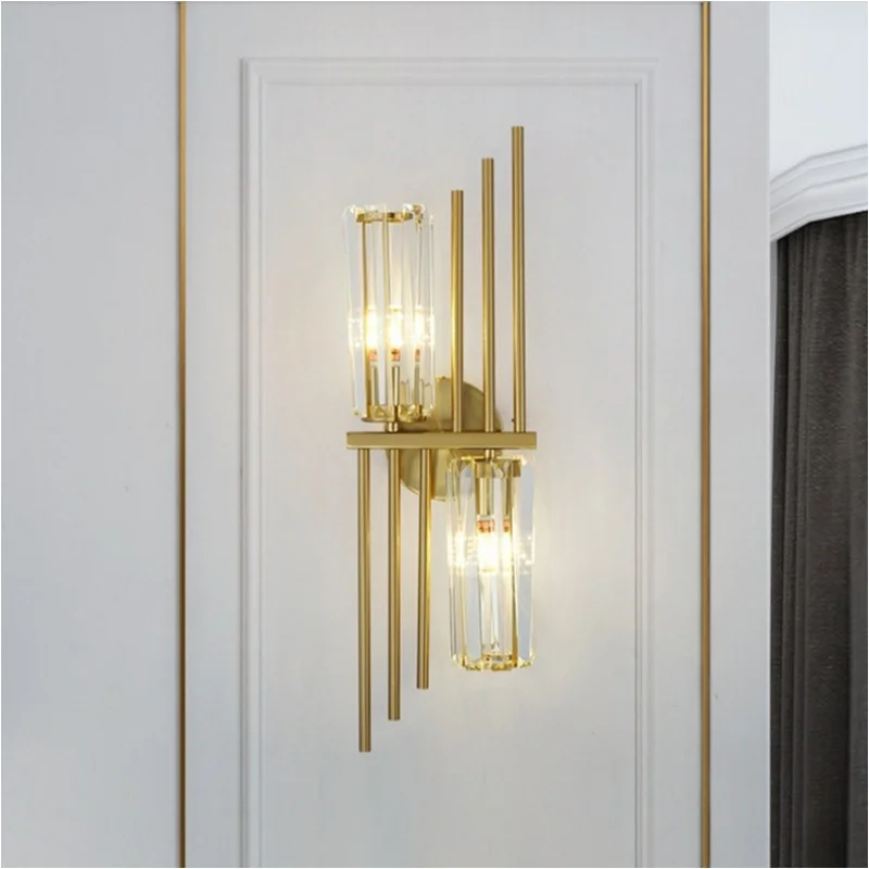 مصابيح حائط كريستالية فاخرة بريق ذهبي لغرفة المعيشة وغرفة النوم الأمريكية الحديثة بجانب السرير تركيبات أضواء الشمعدانات المزخرفة الاسكندنافية #1