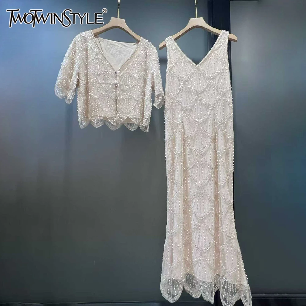 

TWOTWINSTYLE Beige Spliced Bead Two Piece Set Female V Neck Short Sleeve Top Luxury Elegant Women's Dress Sets Summer KDR563155