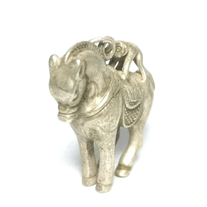 YIZHU CULTUER ART Old Chinese Tibet Silver Carving Monkey Horse Necklace Pendant Collection Size 4.5 CM