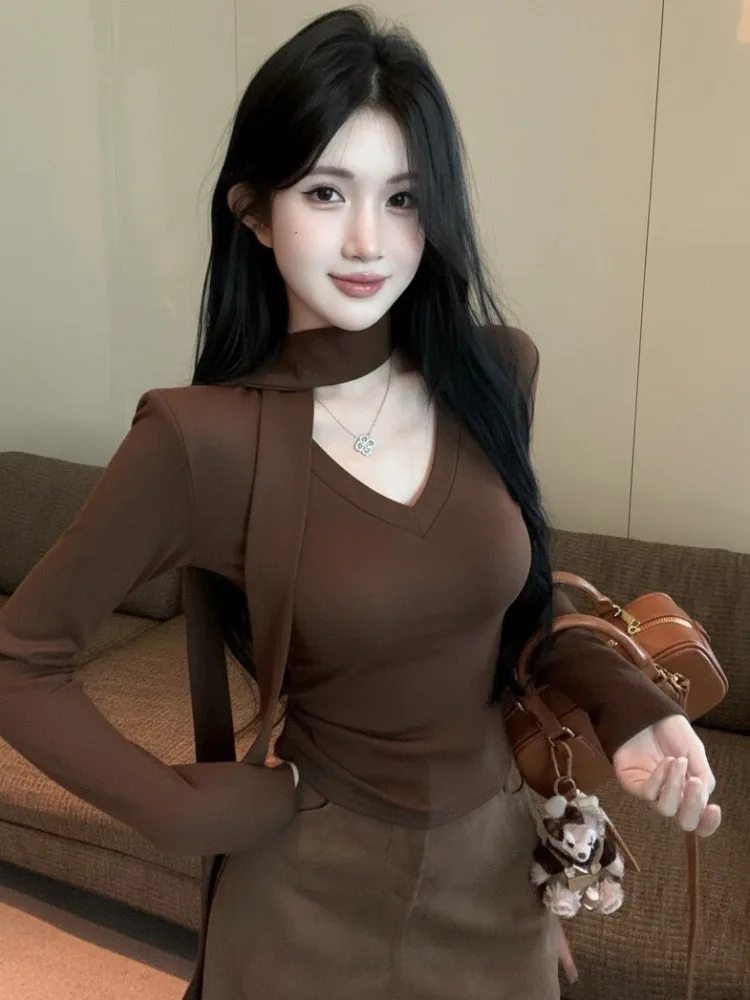 

Fashionable V-Neck Hanging Neck Top Women's Long Sleeve T-Shirt Autumn Winter Pure Desire Sexy Coffee Color Base Shirt Inner ...