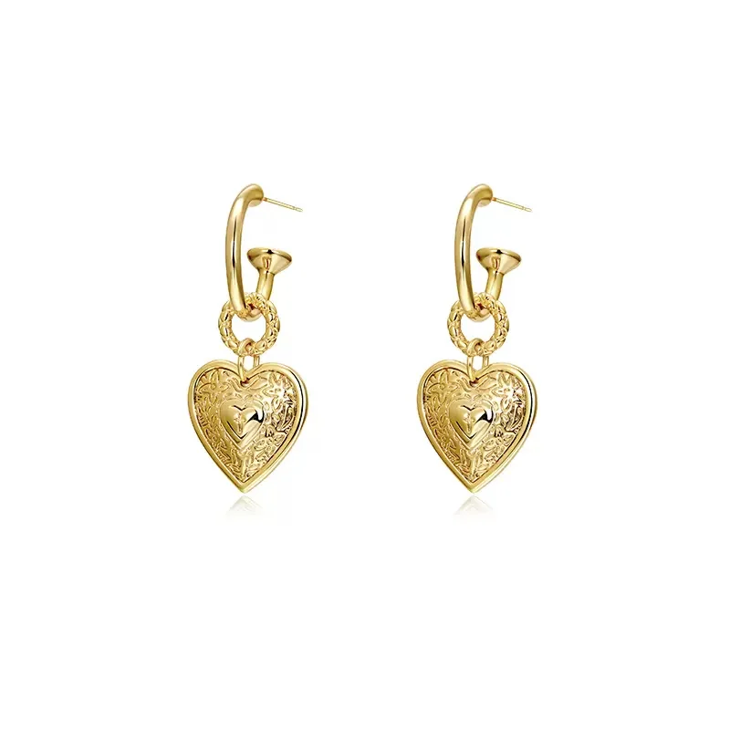 Retro Gold Color Heart Shape Stud Elegant Embossed Heart Shape Alloy Stud Earrings For Women Fashion Jewelry Party Gift