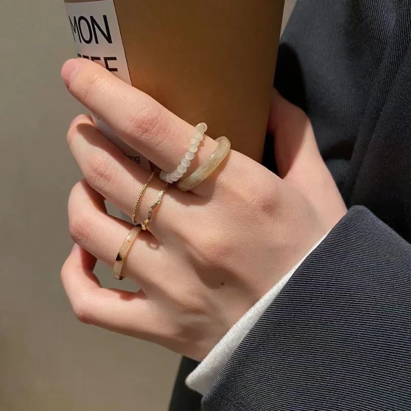 6pcs/set Rings Set for Women Girl Vintage Simple Acrylic Gold Color Beaded Elastic Rings Fashion Accessories Finger Jewelry Gift