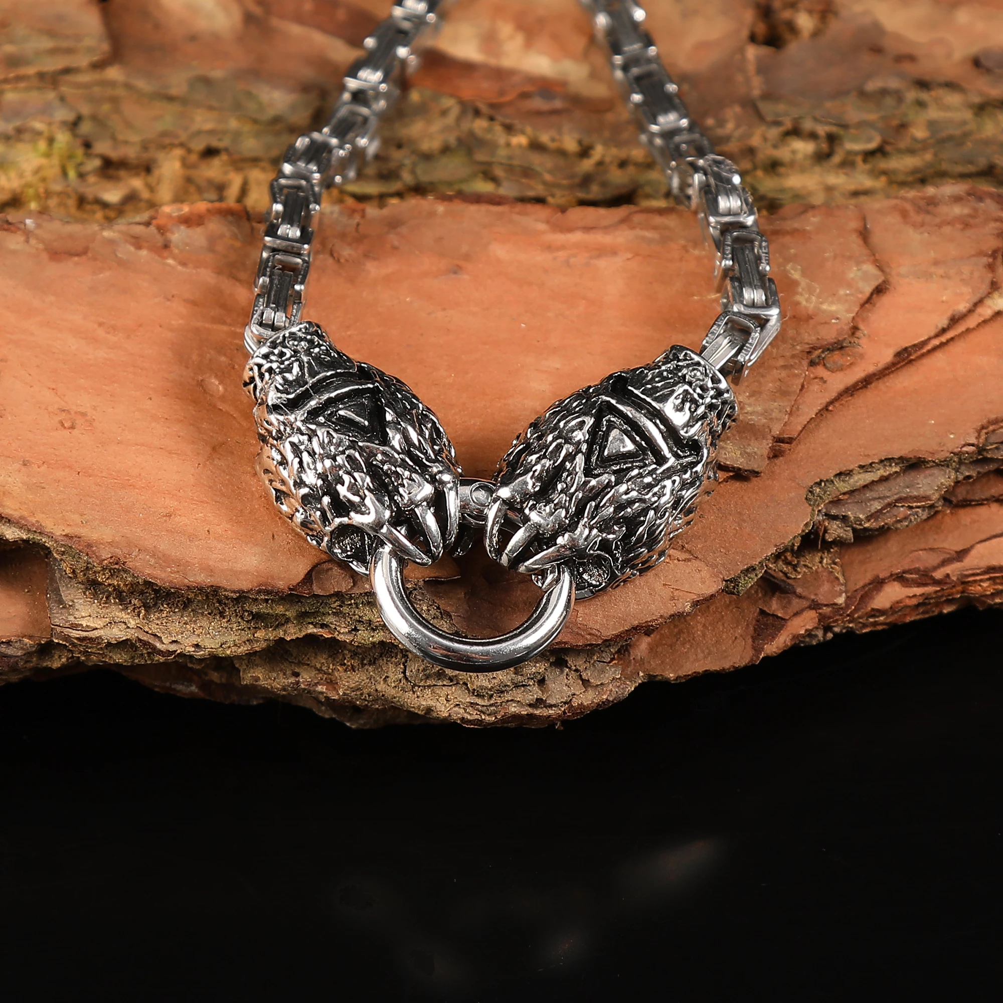 Pulsera de garra de oso vikingo vintage Pulsera de cadena de acero inoxidable Personalidad de moda Hip Hop Pulsera de mujer de estilo noruego Accesorios versátiles Joyería de fiesta Día de San Valentín Día de la madre Regalo de cumpleaños