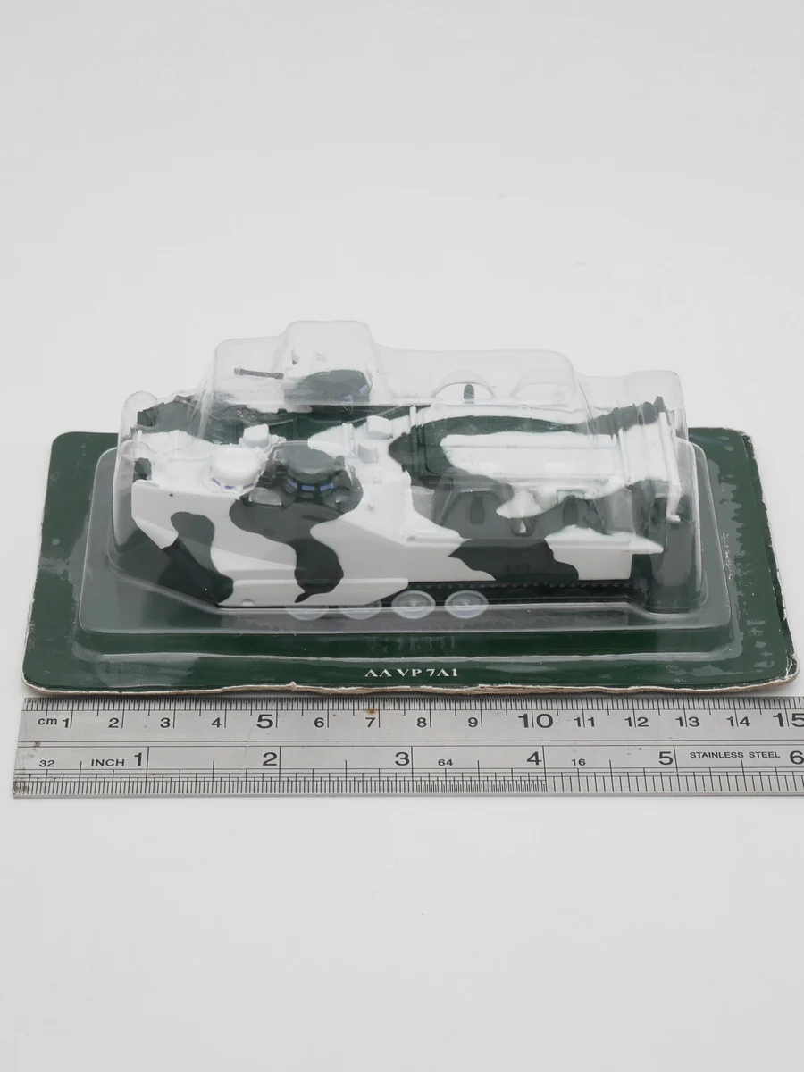 Diecast Fabbri 1:72 Scale AAVP7A1 Crawler-type Amphibious Landing Carrier Assault Armored Tank Model Toy Alloy Car Model