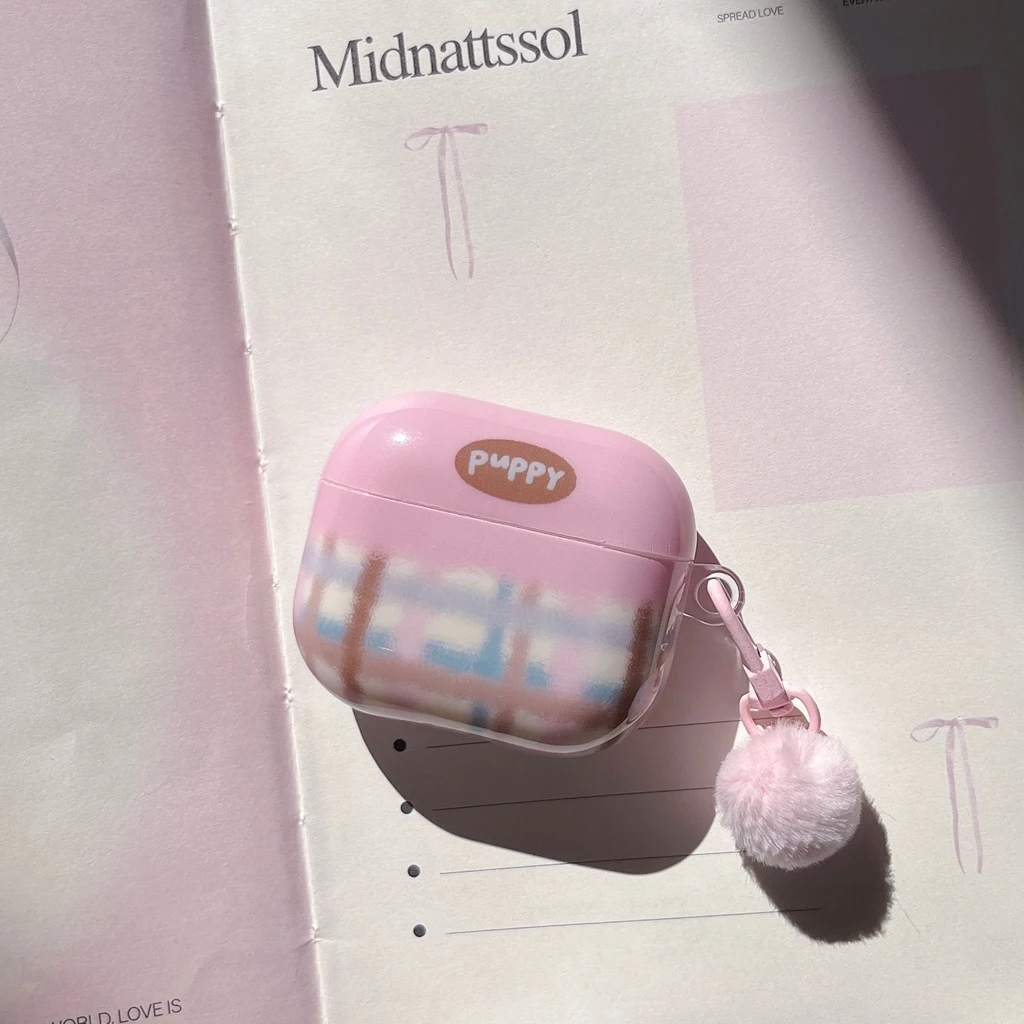 ドーパミンソリッドカラーグラフィティグリッドパターン、ぬいぐるみペンダント付き耐衝撃イヤホンカバーケース（AirPods 1、2、3、4、Pro、Pro 2、Pro 3対応）