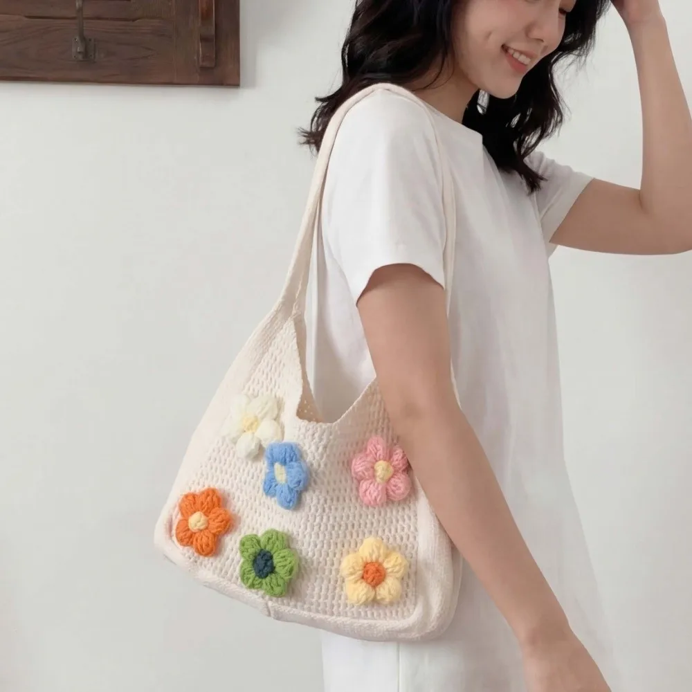 

Sweet Knitted Tote Bag Breathable with Crochet Flowers Crochet Shoulder Bag Large Capacity Lightweight Seaside Vacation Handbag