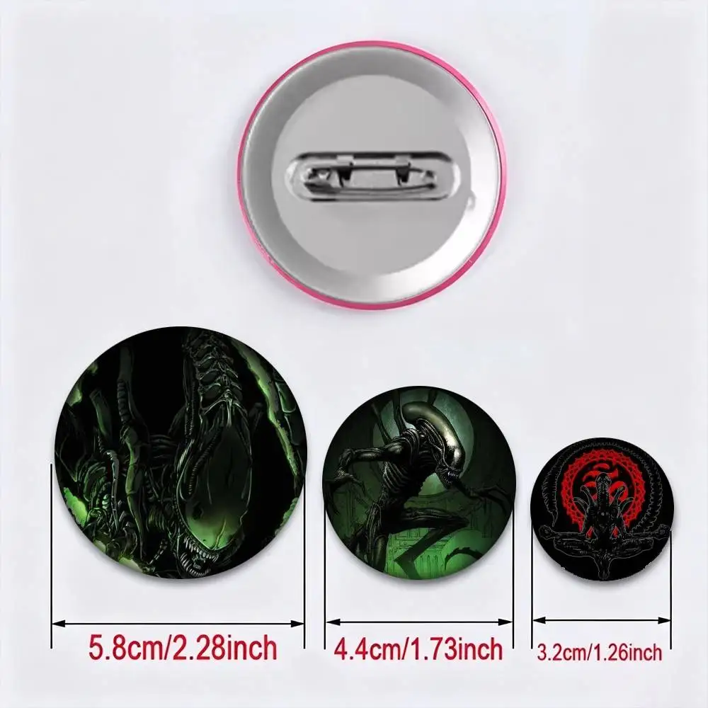 A-Alien R-Romulus 25 32 44 58 75mm Badges Personalized Round Brooches Pins Accessory Gift