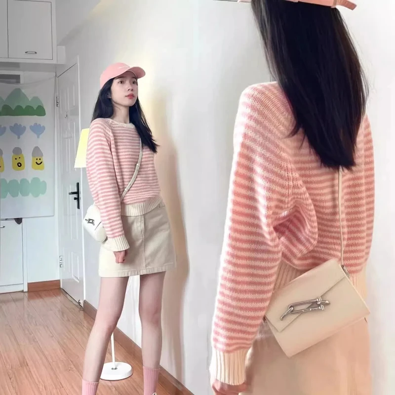 

Pink Dopamine Anti-aging Sweater Women's Lazy Style Fashionable Temperament Loose Fitting Short Knit Sweater