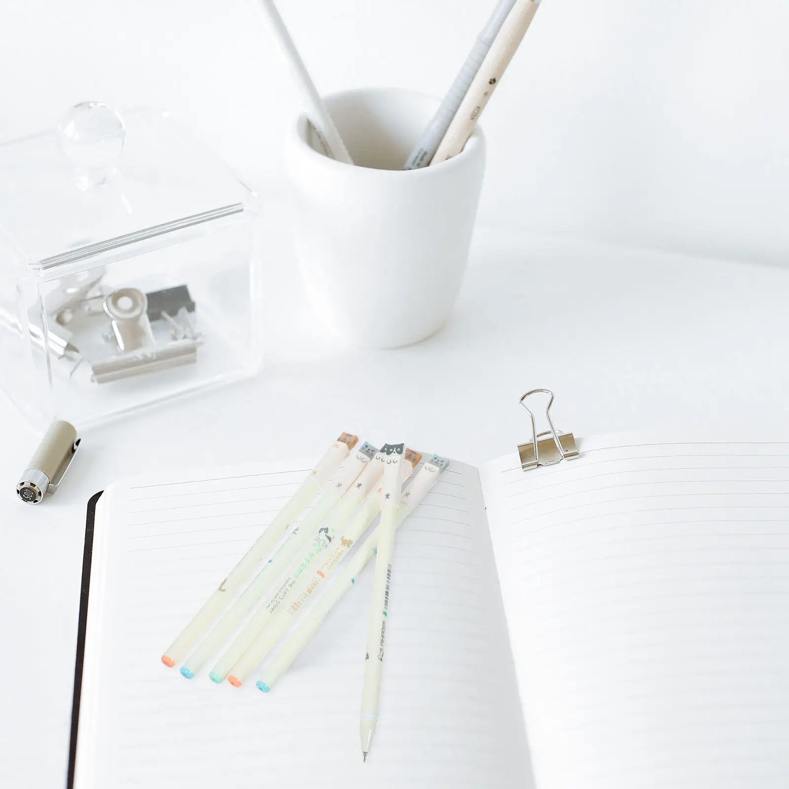 

6Pcs Cat Gel Pens Black Ink Cute Kawaii Stationery for Students Teachers Office School Home Writing Cartoon Cute Gel Pen