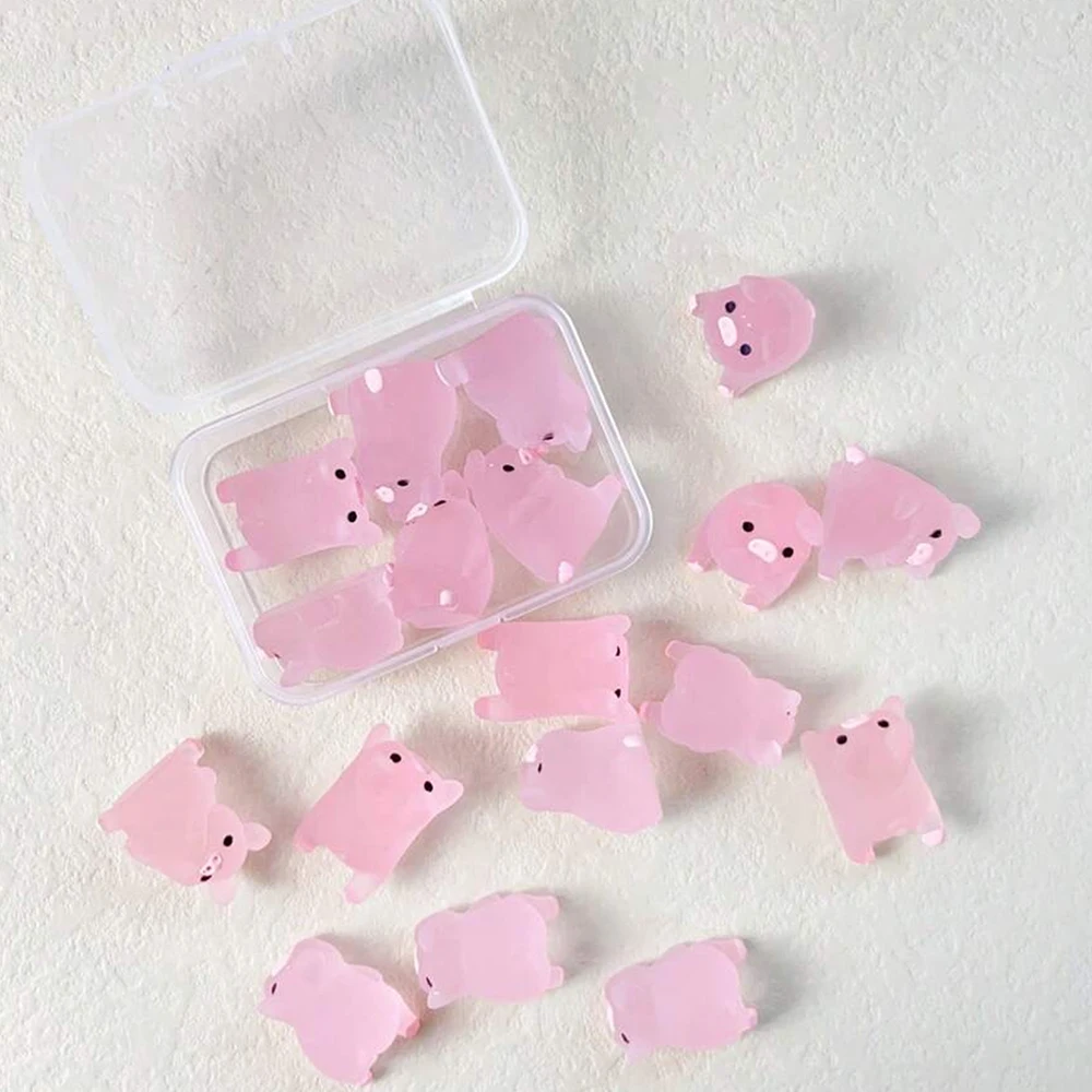 6/15/30/1 Kotak Desain Babi Bercahaya Miniatur Babi Merah Muda Mini Kreatif Menyala Dalam Gelap untuk Dekorasi Rumah Lanskap Taman