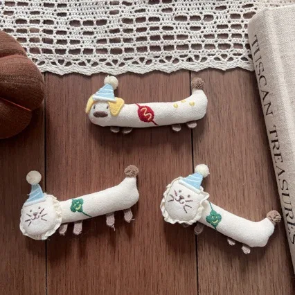 Stuffed Fabric Cartoon Dachshund Dog Lion Hair Clip Handmade Brooch Pin for Shoes Socks Bag Pendant Clothing Trim