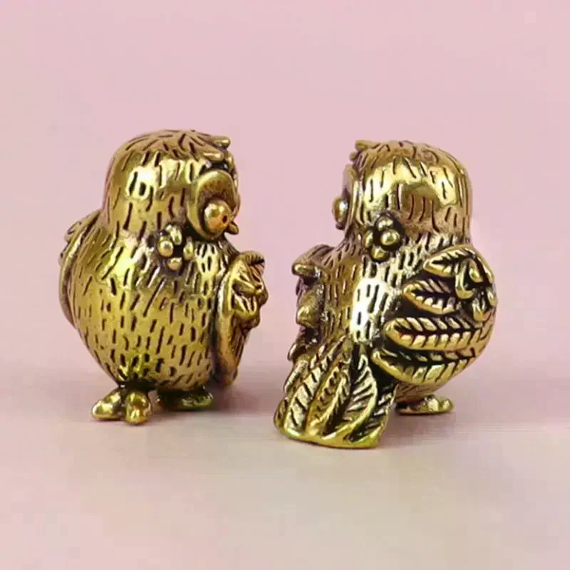 Figurines d'animaux rétro, 1 pièce, Mini Statue de hibou en métal et laiton, ornement de Table pour thé, accessoires de décoration pour la maison, artisanat miniature