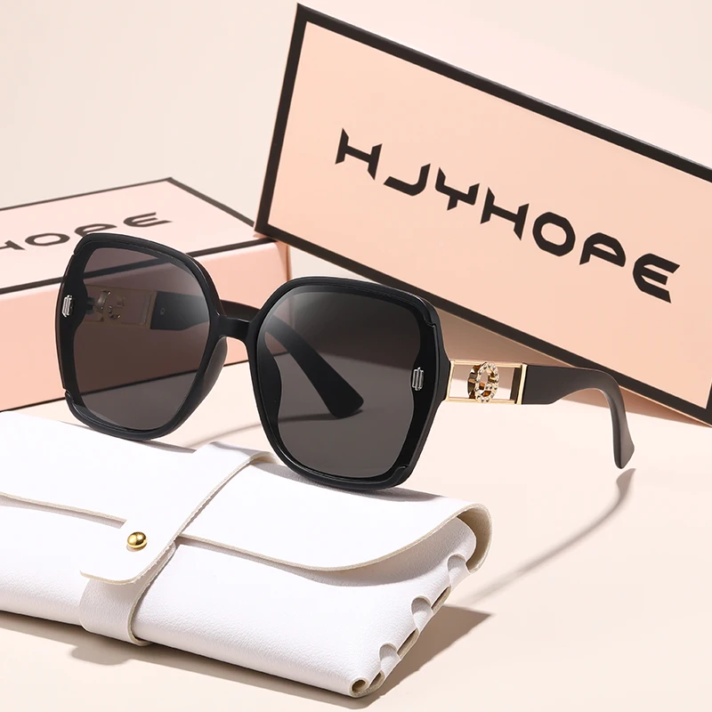 HJYHOPE نظارات شمسية مربعة صغيرة طازجة للنساء والرجال لون فاتح متدرج ماركة نظارات شمسية للسفر والخروج للحفلات نظارات للرجال والنساء