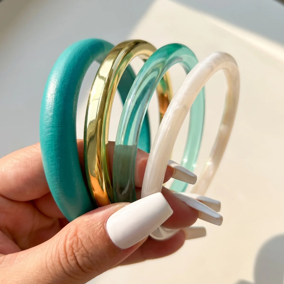 4Pcs/Set Bohemia Resin Bracelet Set For Women Fashion Wood Bangles Stackable Lightweight Jewelry For Party Daily Wear Gift