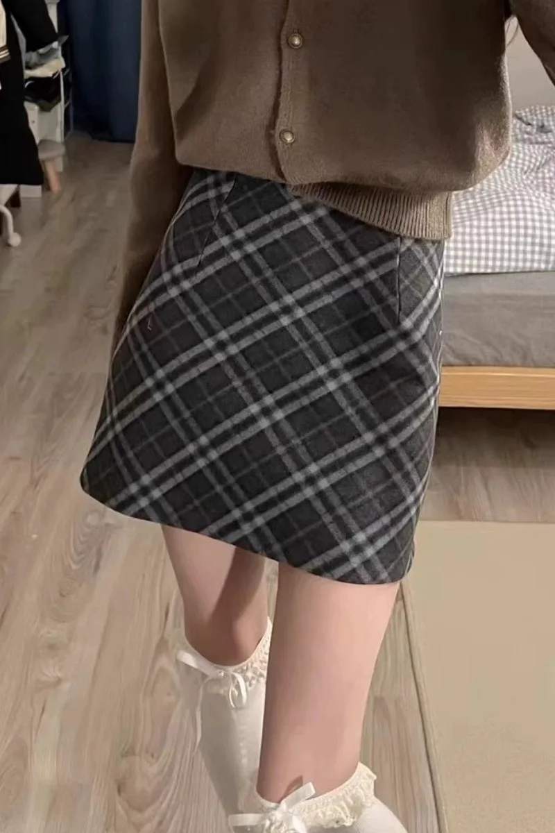 Summer Hot Selling British Style Mini Skirt Women Plaid Zipper A-line Skirts 2024 Casual Harajuku Korean Fashion Y2k Clothes