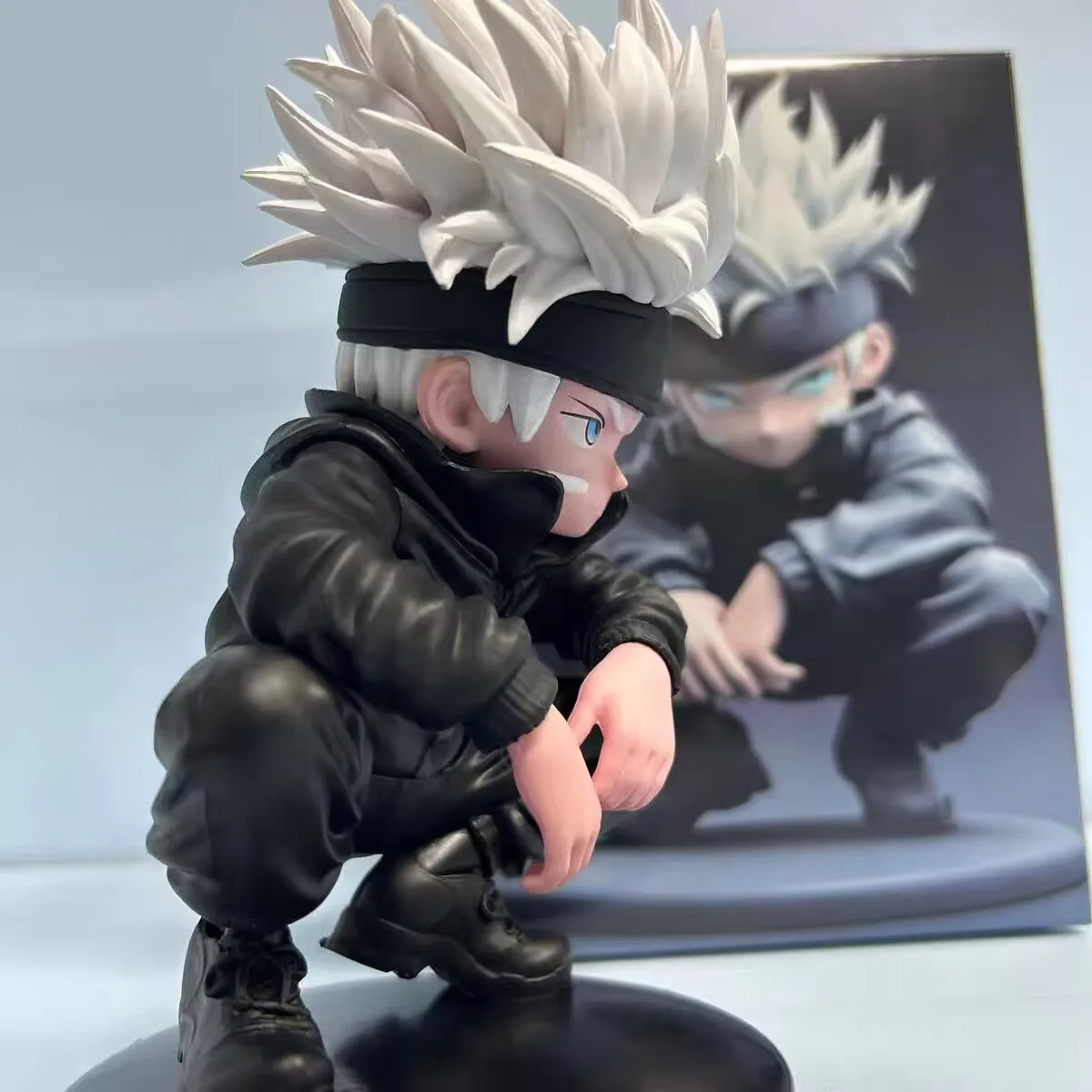 Jujutsu Kaisen, Q-version squat figure, Satoru Gojo trendy toy model, car case ornament, Boys' Day gift
