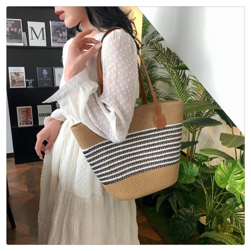 

Bohemian Style Straw Bag Handmade Natural Material Round Shoulder Bag For Beach Vacation Summer Holiday Casual Women Fashion