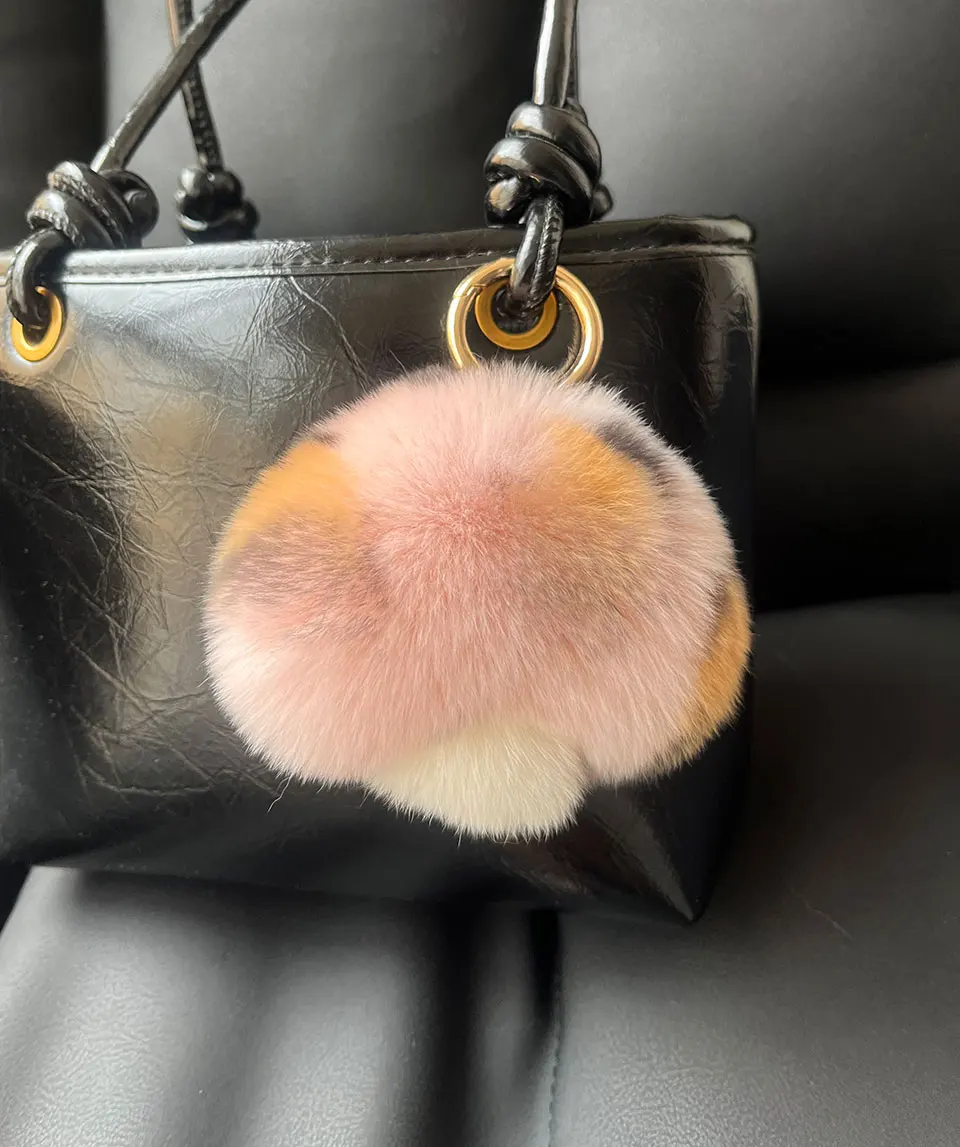 Niedlicher Echter Rex-Kaninchenfell-Pilz-Schlüsselanhänger, Flauschiger Pompon-Autoschlüsselring, Taschenanhänger, Charm im Ins-Stil, Modisches Geschenk für Frauen und Mädchen – Detail 6