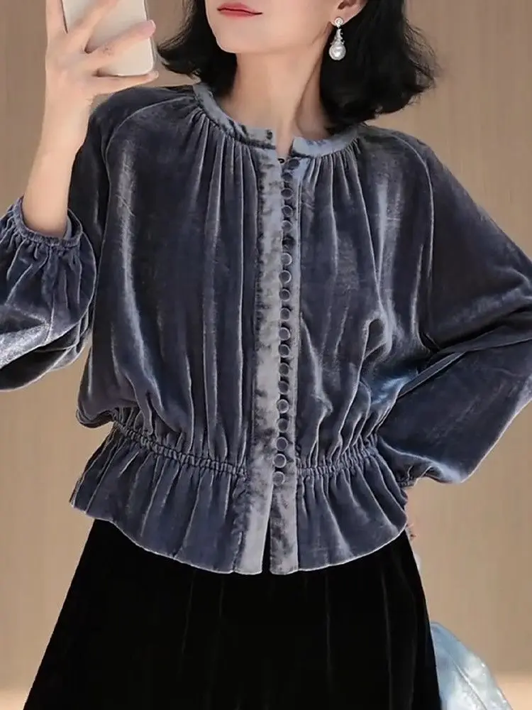 قميص مخملي أنيق لخريف 2025 قميص نسائي بخصر كاجوال فضفاض متعدد الاستخدامات بأكمام طويلة