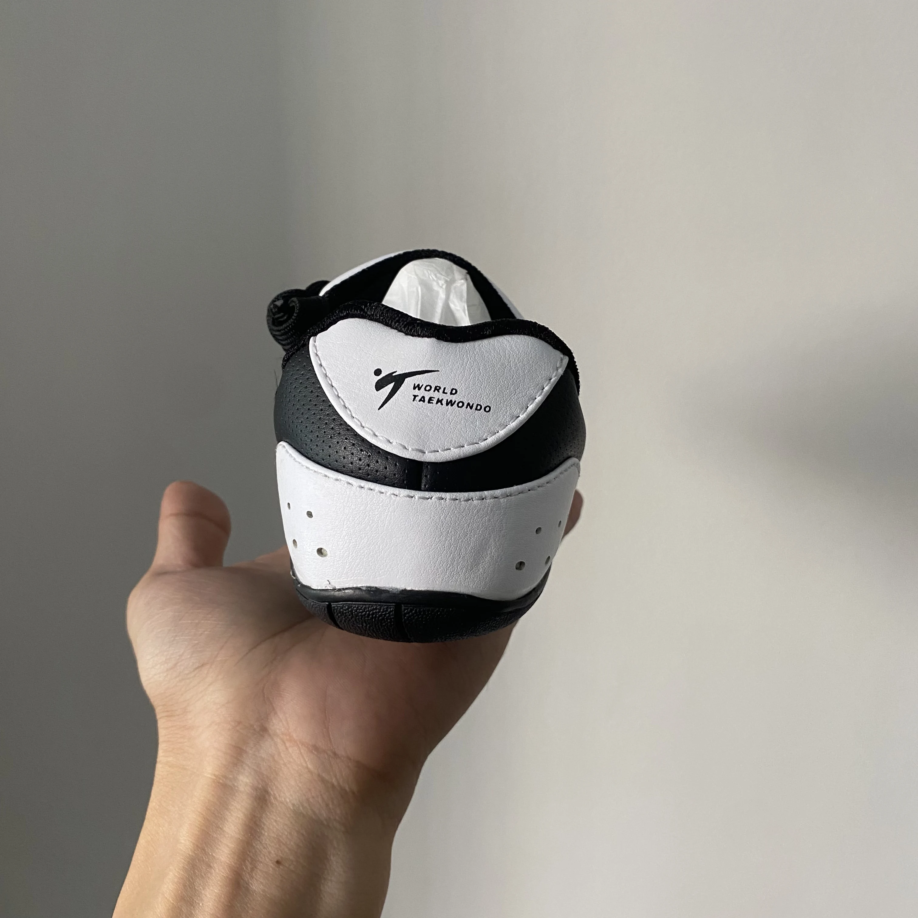 Best Selling Martial Arts Training Shoes Couple Fitness Shoes Soft Bottom Tai Chi Shoes Neutral Comfort Taekwondo Shoes