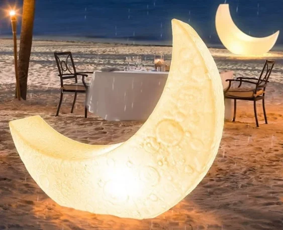 Creative outdoor crescent light waterproof garden light, suitable for Christmas, landscape, party and moonlight atmosphere