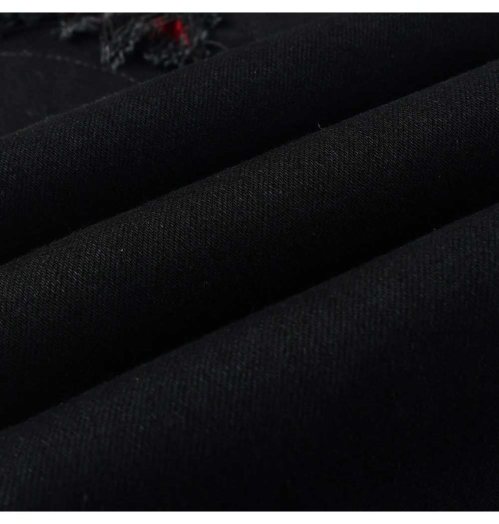 Herren Jeanshose aus Stretch-Denim mit schwarzer Schlangenstickerei, schmal geschnitten, konisch zulaufend, Bleistifthose mit Schlangenleder-Patch – Detail 14