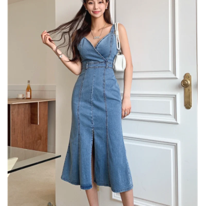 Summer Vintage Temperament Suspender Denim Fishtail Dress Women\'s Sexy V-Neck Sleeveless Bag Hip Slit Elegant Party Dress