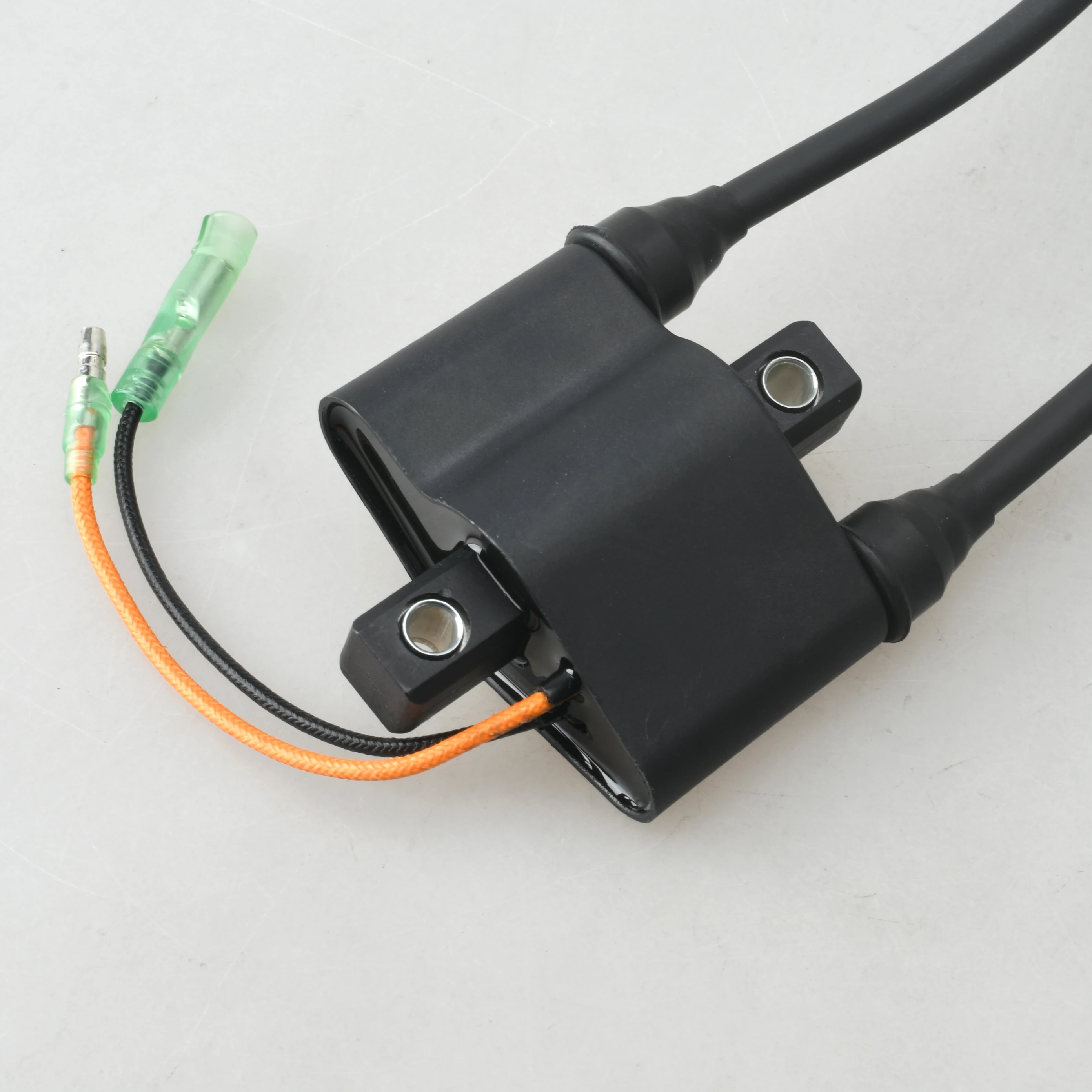 

Катушка зажигания 65W-85570 65W-85570-00 65W-85570-01 для 4-тактного подвесного двигателя Yamaha 20HP 25HP 45HP F20 F25 T25 F45