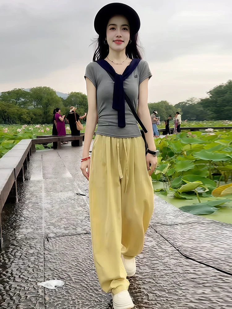 

Faionable Unique V-Ne Fake Two-Piece ort Sve T-irt Women's Sli Korean Sle Versatile Age-Defng Top