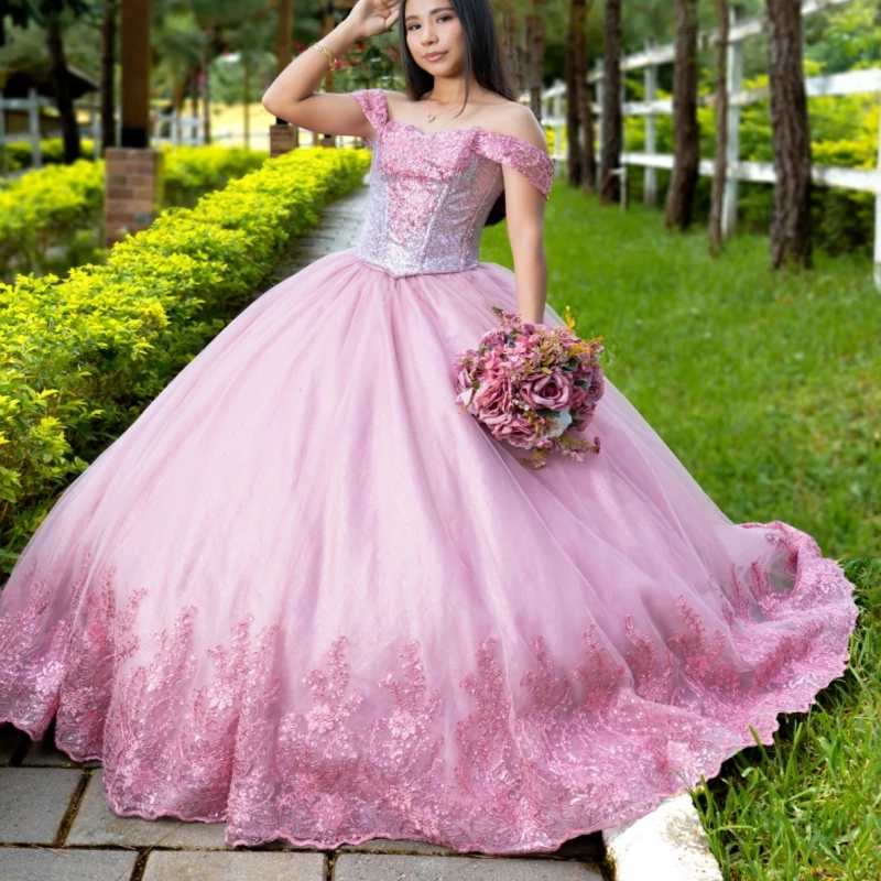 

Pink Shiny Quinceanera Dresses Off The Shoulder Aequin Applique Tull Party Birthday Sweet 16 Dress Vestidos 15 Anos