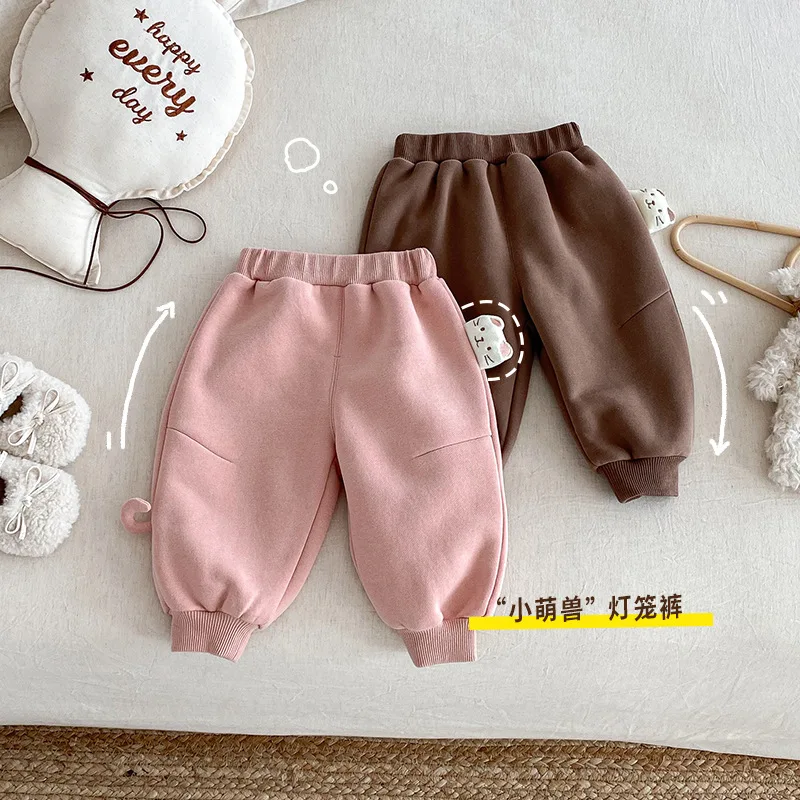 

Детские повседневные штаны с котом, новинка 2025 года, зимние корейские версии для девочек, однотонная толстая толстовка с капюшоном, детские зимние штаны