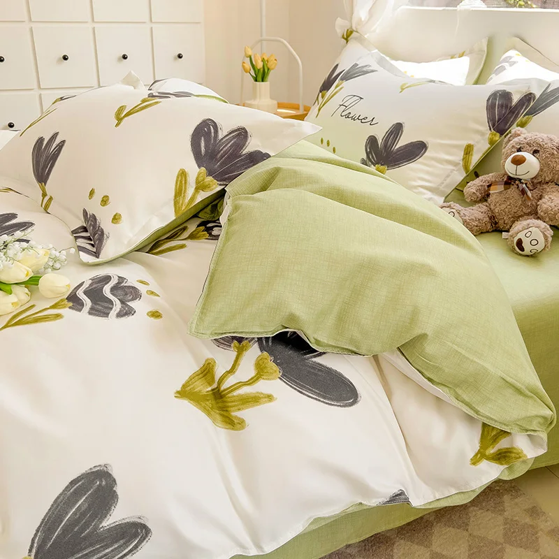 4-piece bedding set comforter set Soft and comfortable for be suited to four seasons Suitable for the room dormitory