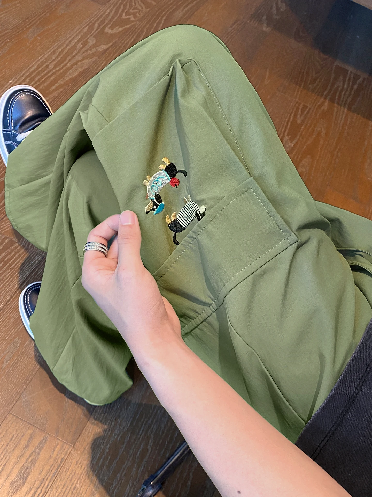 

Military een Embroidered Work Pants Men's Casual Loose Leggings Autumn New Sle Sausage Dog Pattern Spor Loose Trousers