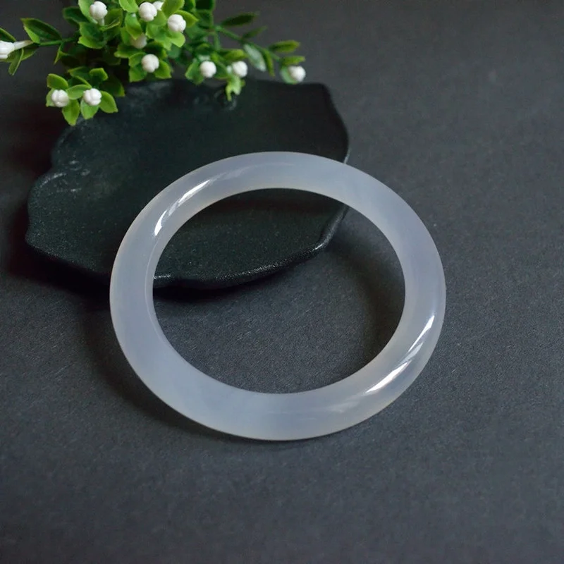 Natural White Chalcedony Hand-carved Round Bar Bracelet Fashion Boutique Jewelry Female Agate Beauty Bracelet Gift Accessories