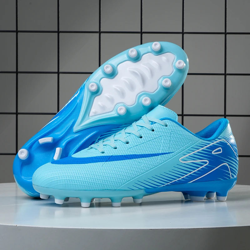 Men Professional Football Boots Resistant Comfortable Training Male Soccer Shoes Ultralight Top Quality Match Football Shoes