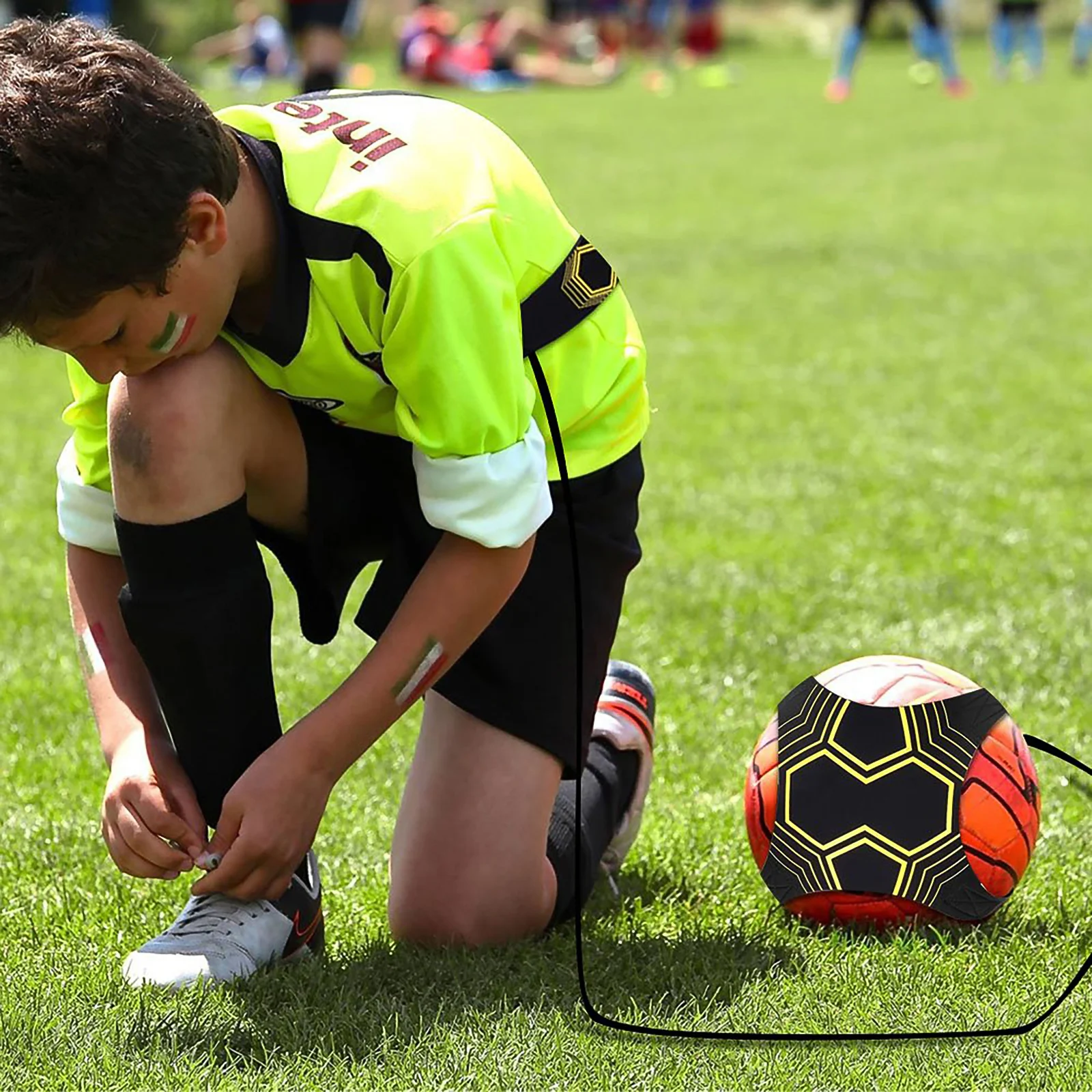 Allenatore di calcio per bambini sport calcio calcio tiro Solo pratica aiuto assistenza cintura in vita controllo abilità fascia da allenamento