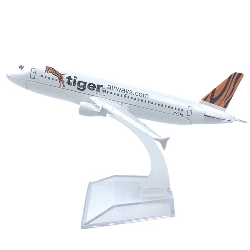 16cm Die-cast Metal Airplane Air Airbus 320 350 340 1/400 Scale Planes Model Airplane Model Toys Transport Aircraft Collection