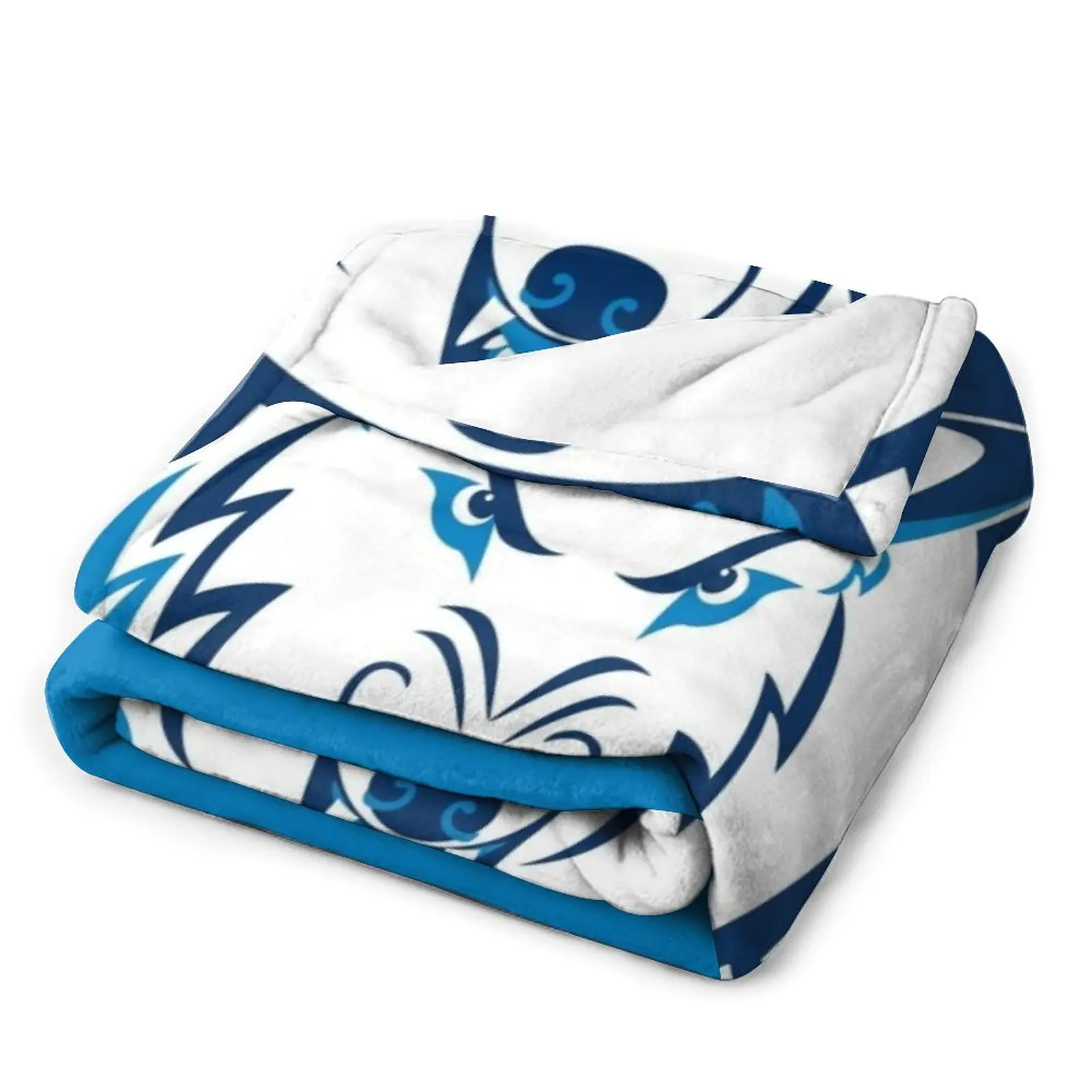 Northwood Timberwolves Throw Blanket couch cozy soft plush fuzzy picnic outdoor blanket 3