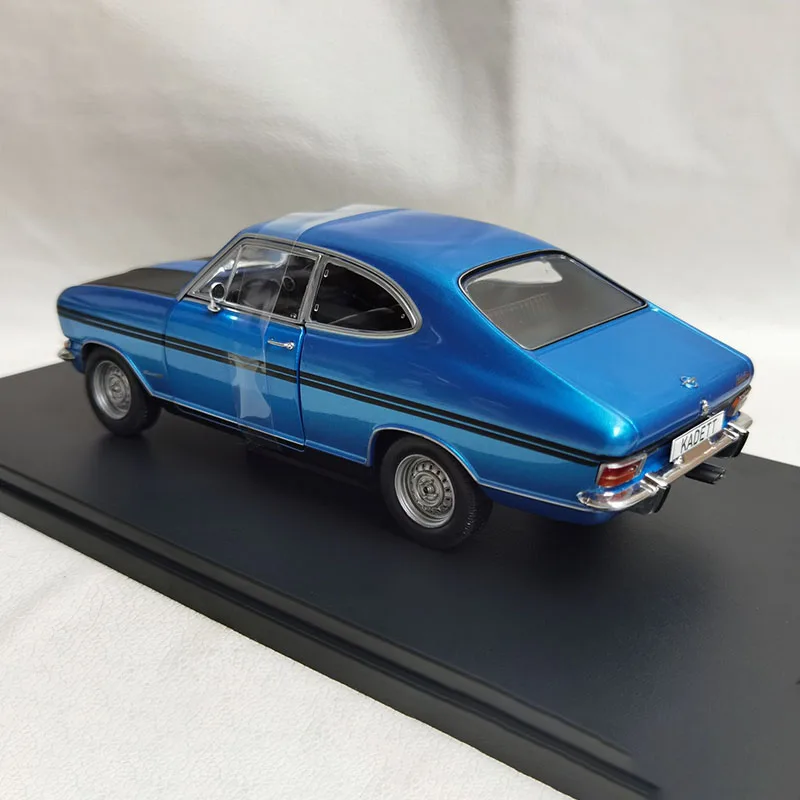 1/24 Scale OPEL KADETT B Rallye Alloy Car Model