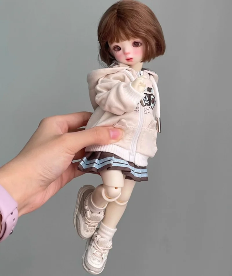 

Одежда для кукол BJD подходит для комплектов толстовок и джинсов размером 1/4 и 1/6 с аксессуарами для кукол.