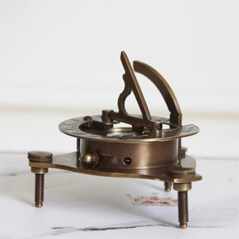 North European American Style Indian Imported Brass Navigation Sundial With Compass Retro Home Desktop Decorative Ornament ZJ24