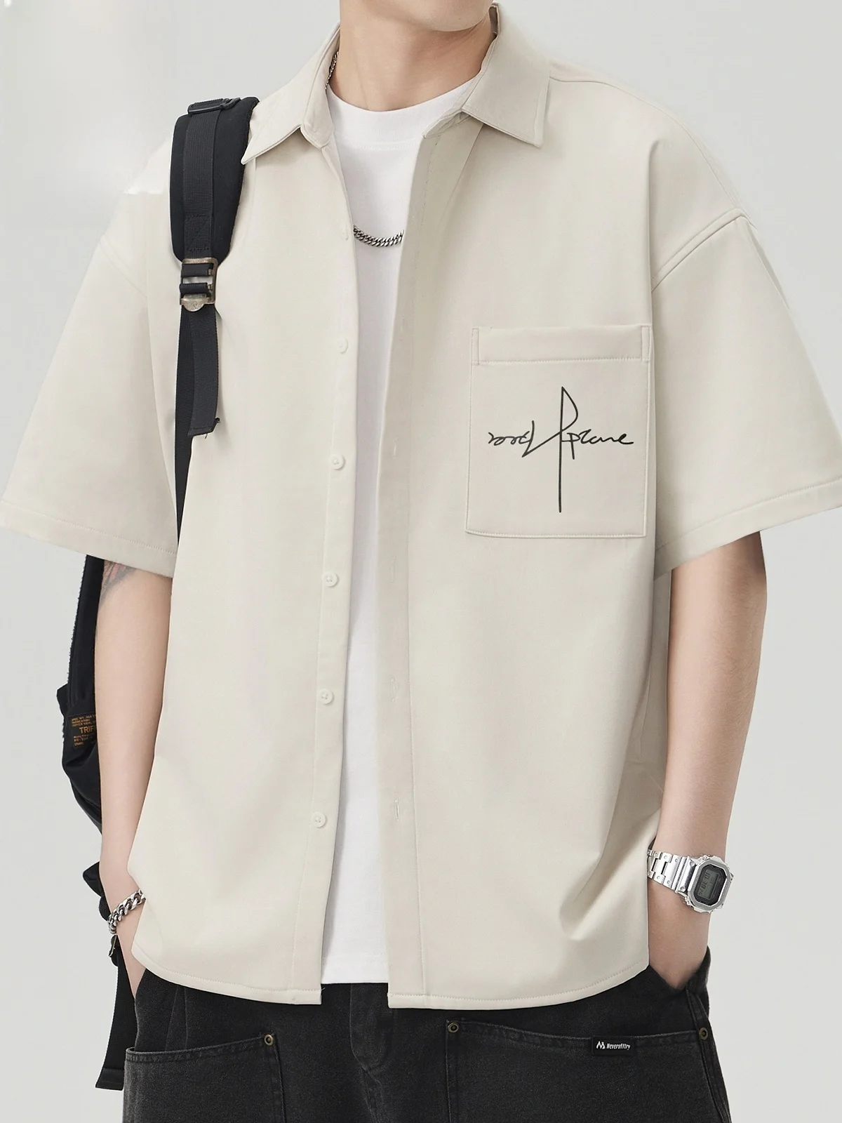 

Мужская летняя повседневная свободная рубашка с коротким рукавом, охлаждающая, на пяти пуговицах, из полиэстера, молодежный тренд