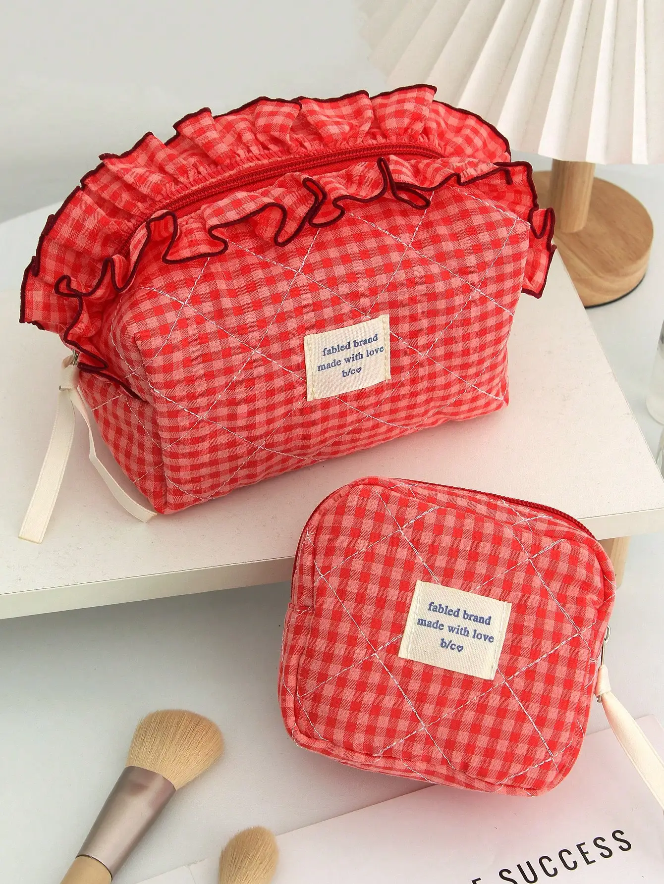 1pc/set Lace Plaid Quilted Makeup Bag, Multifunctional Portable Makeup Bag, Travel Storage Makeup Bag, Cute Ruffle Makeup Bag