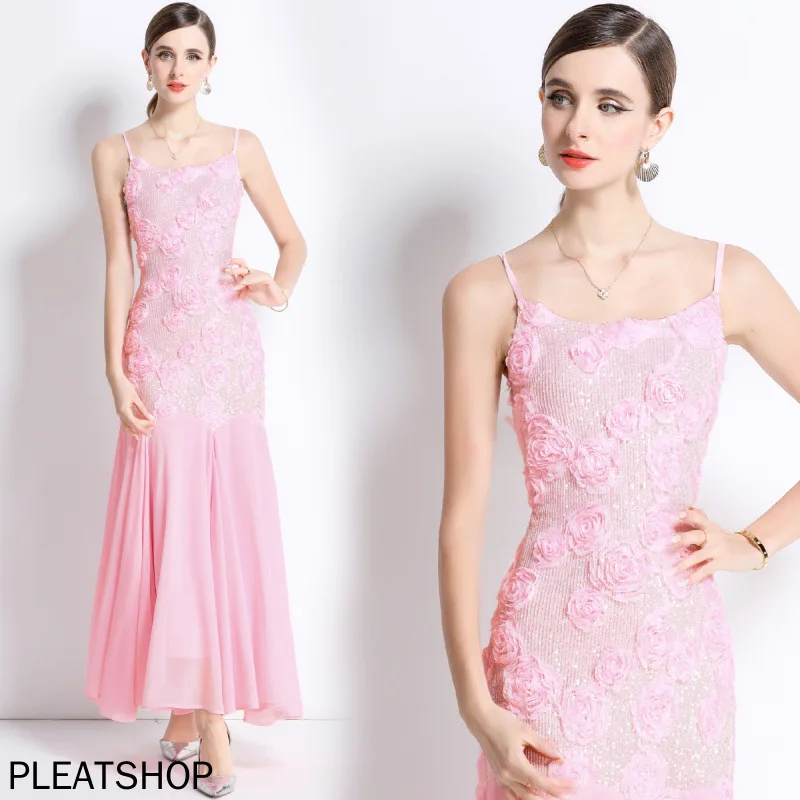 Sukienka na ramiączkach z ciężkim przemysłowym haftem koralikowym, róża, lekka, luksusowa, podkreślająca talię, wieczorowa, syreni ogon, długa.