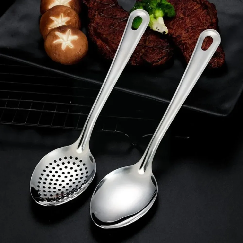 

1PC Stainless Steel Strainer Spoon Kitchen Colander Spoon Spoon Filter Strainer Food ScoopPerforated Skimmer Colander