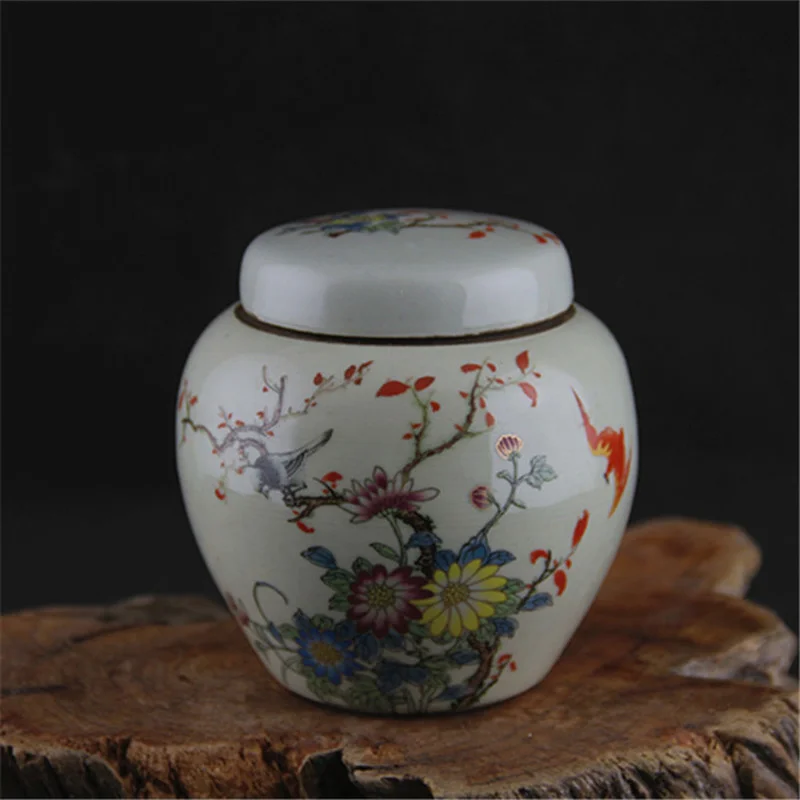 

Antique Chinese Famille-rose Porcelain Flower Birds Design Jar Tea Caddy