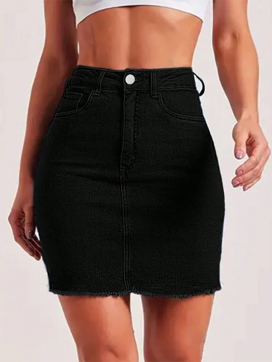 

Black Fitted Mini Denim Skirt with Frayed Hem and Button Front